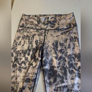 Savvi 1X gold and black Phoenix leggings